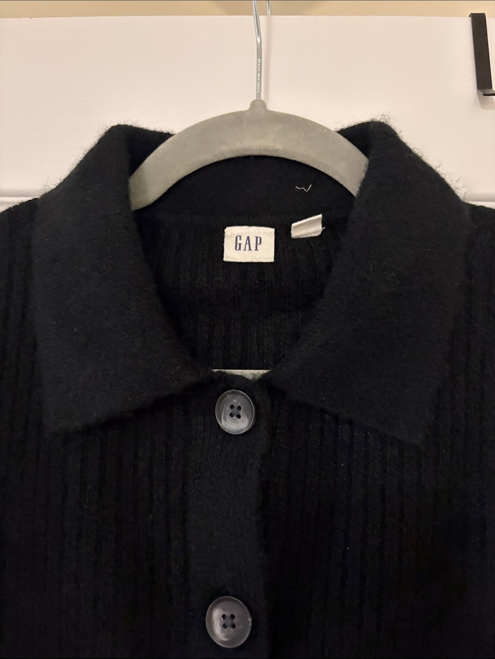 GAP Black Ribbed Collared Button Cardigan - Picture 3 of 5